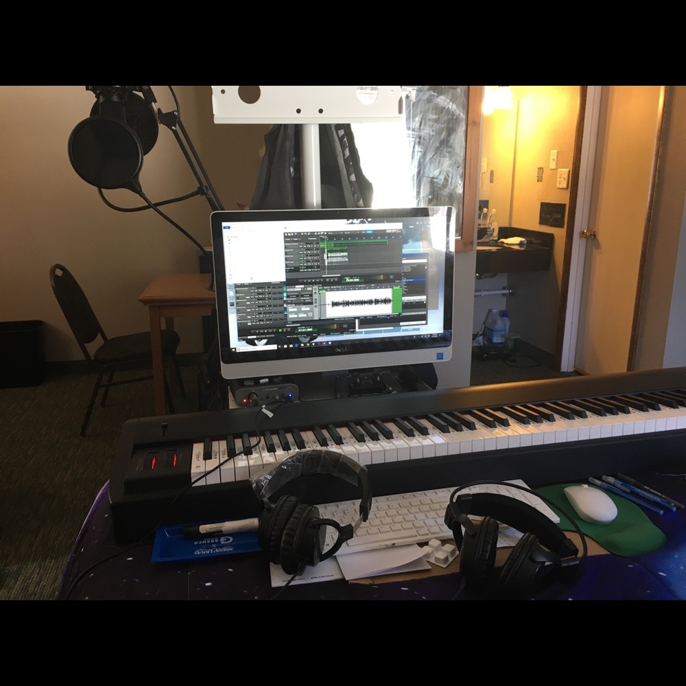 M-Audio Hammer 88 | 88-Key Hammer-Action